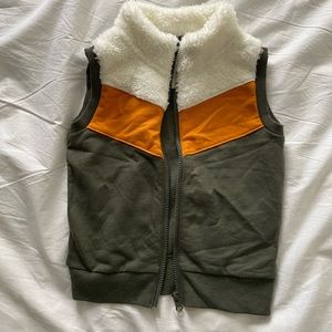 Petit lem 18 month vest